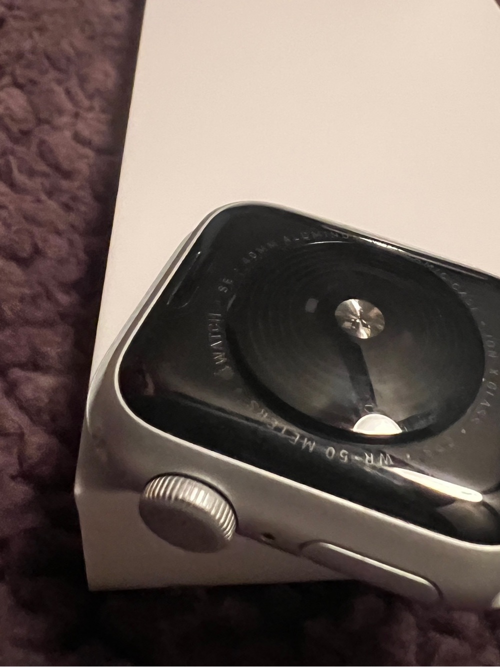 Apple Watch (100% Battery Heath) SE 40mm - Picture 10 of 12